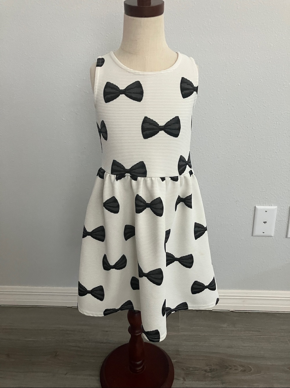 H&M Girls Sleeveless Bow Tie Print A-Line Skater Dress | 6-8